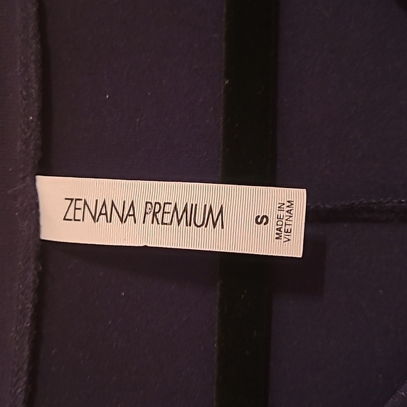 2 Tunic Tops - Picture 2 of 6